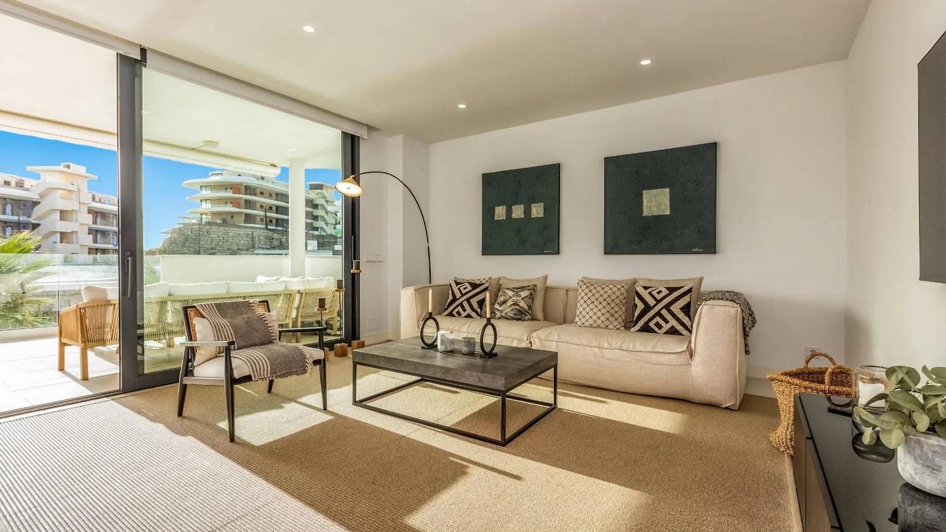 Vivi Homes - Terra Higueron Luxury, Terrace & Pool Fuengirola Spain